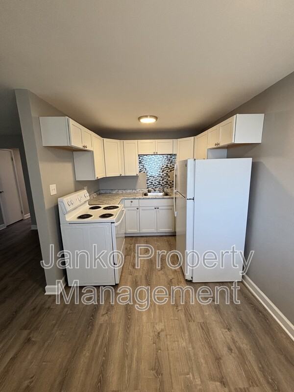 2123 119th St #9