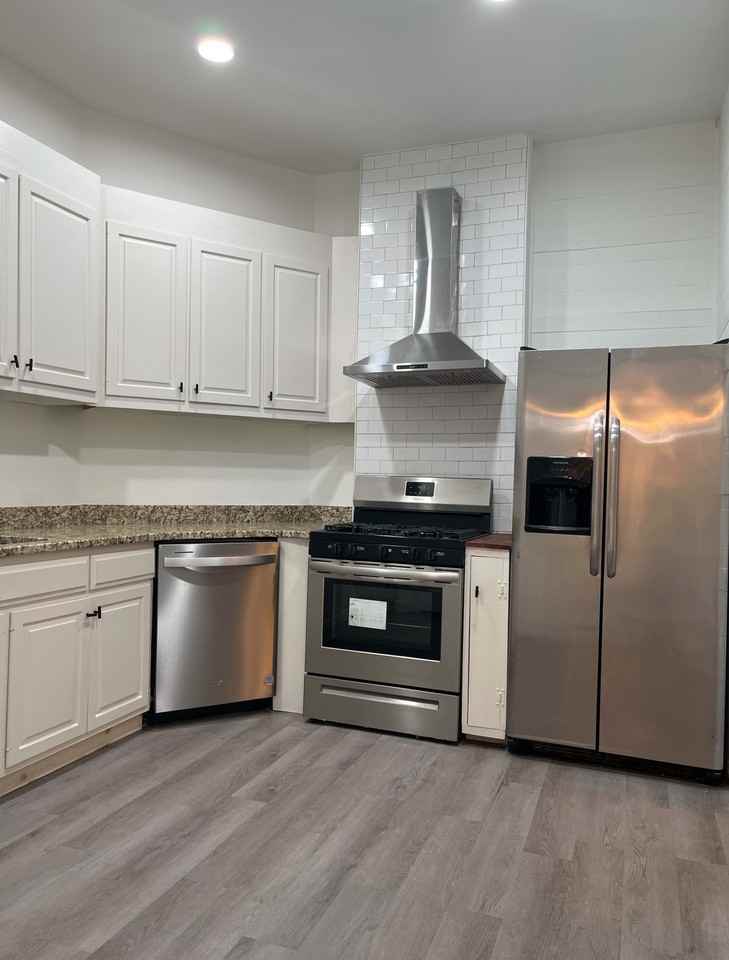 4 N Harrison St - Photo 2 of 17