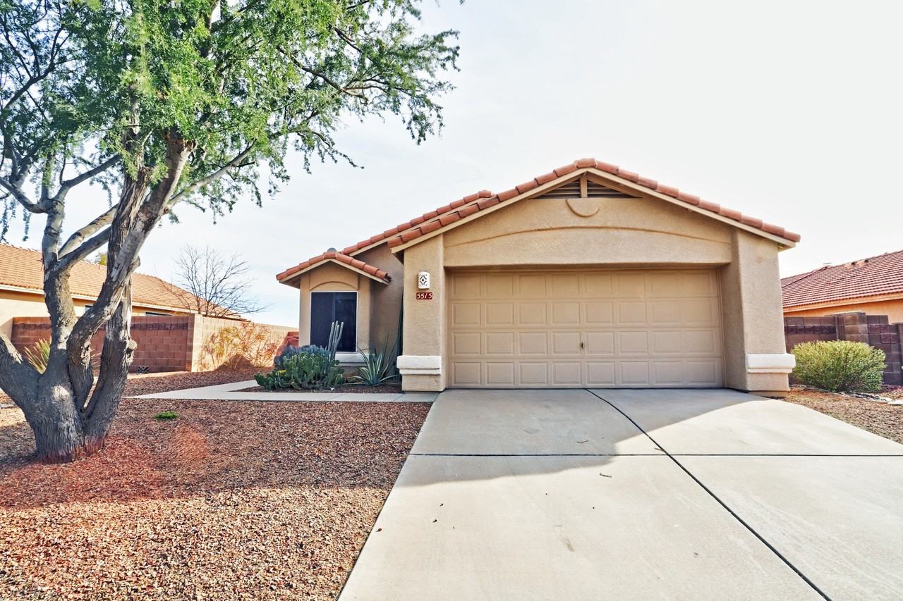 5515 W Durham Hills St - Photo 3 of 47