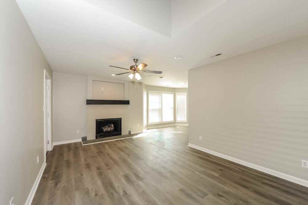 2807 Pine Valley Way Nw - Photo 5 of 17