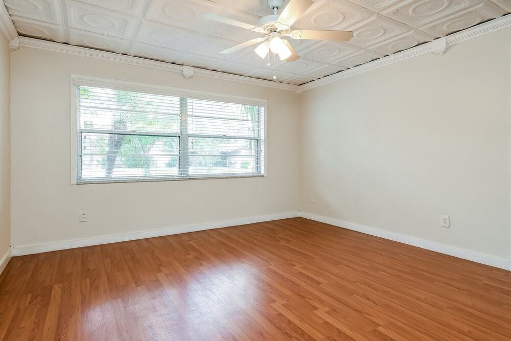 5219 Ardmore Dr - Photo 4 of 16