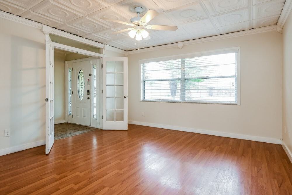 5219 Ardmore Dr - Photo 5 of 16