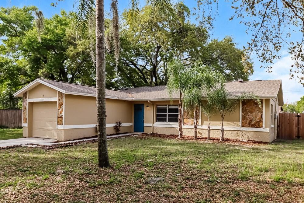 14609 Knoll Ridge Dr - Photo 3 of 16