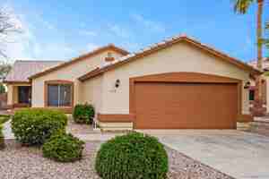 featured image of 2246 S 85th Dr