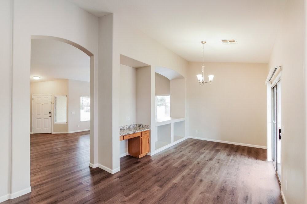 2246 S 85th Dr - Photo 6 of 16