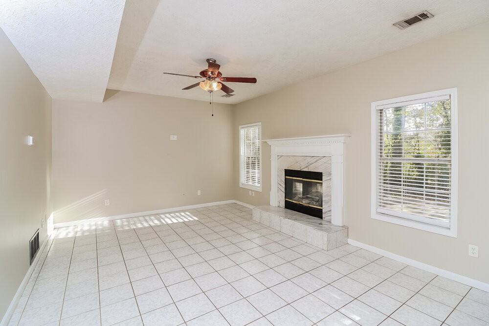 1347 Windage Ct Sw - Photo 6 of 17