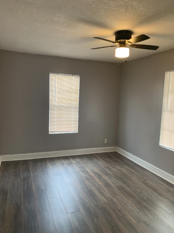 1028 Eaverson St - Photo 2 of 4