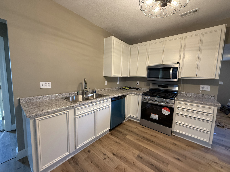 202 E Miami St - Photo 2 of 11