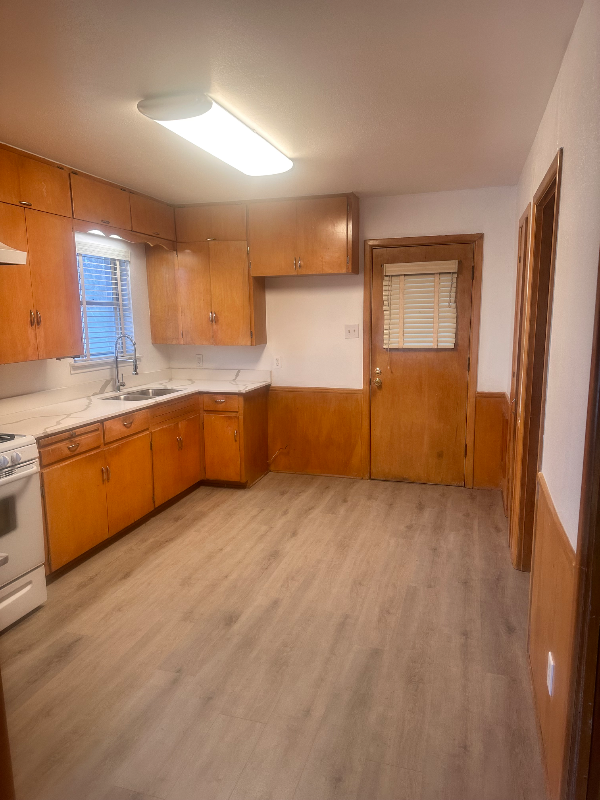 5116 Maryland Ave - Photo 3 of 8