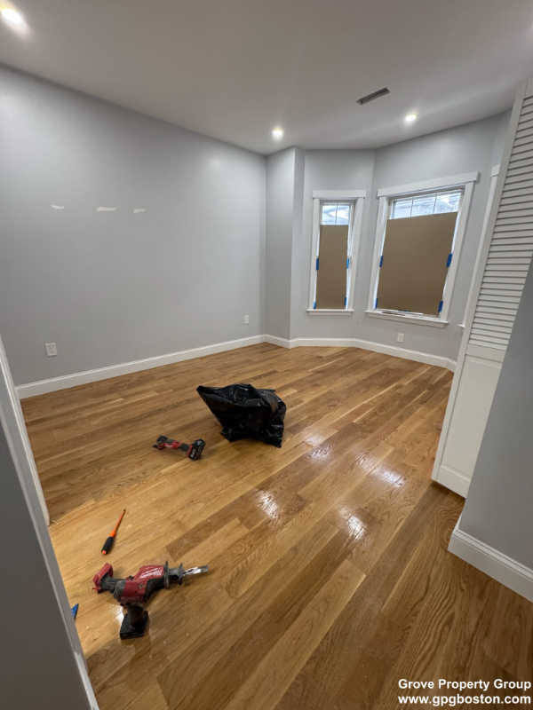 93 Falcon St #1 - Photo 3 of 9