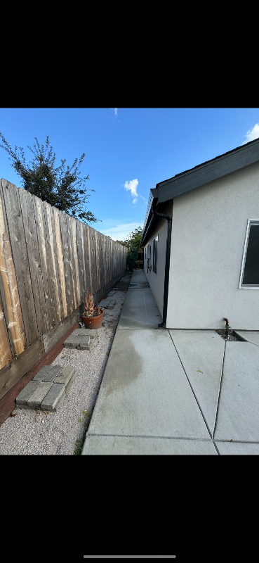 2169 Wagner Heights Rd - Photo 3 of 11