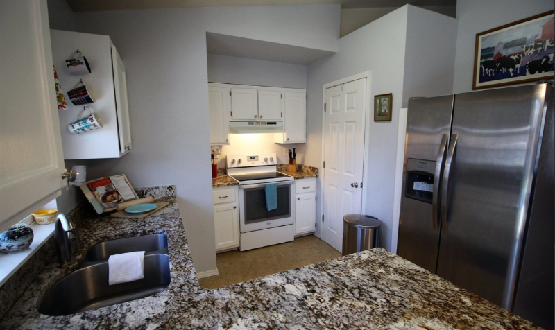 845 Aspen Pl - Photo 6 of 18