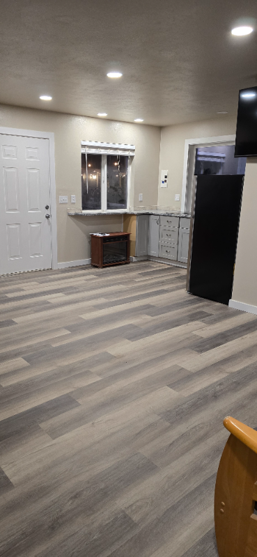 1106 Easy St - Photo 2 of 6