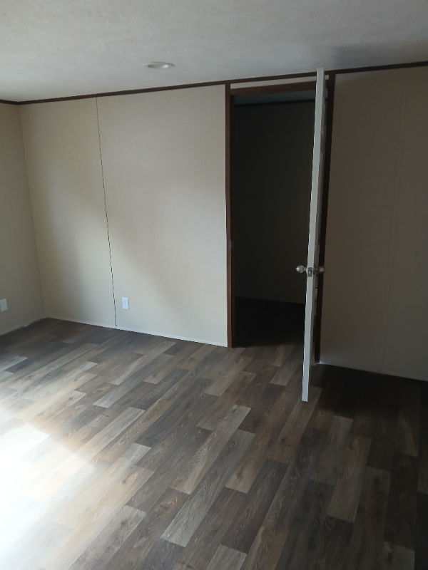 249 Ceceile St - Photo 3 of 16