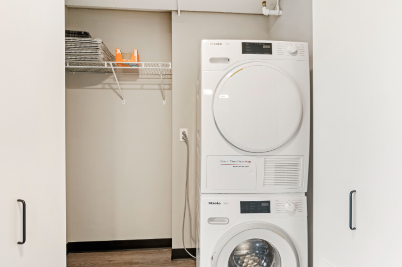 1931 W Harrison St - Photo 7 of 13