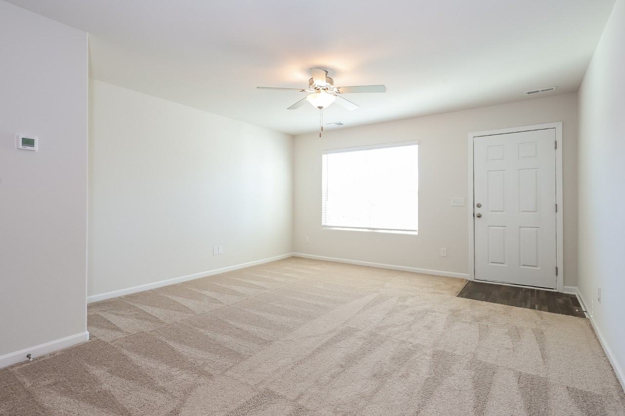 4025 Reinfield Dr - Photo 5 of 22