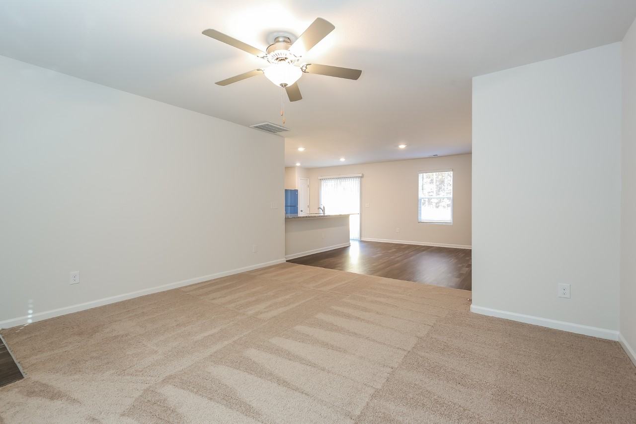 4025 Reinfield Dr - Photo 6 of 22