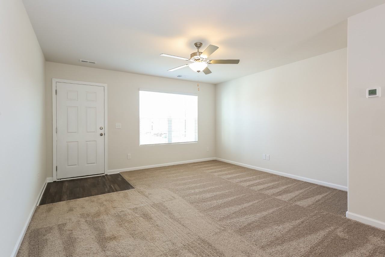 2094 2094 Southlea Dr - Photo 5 of 26