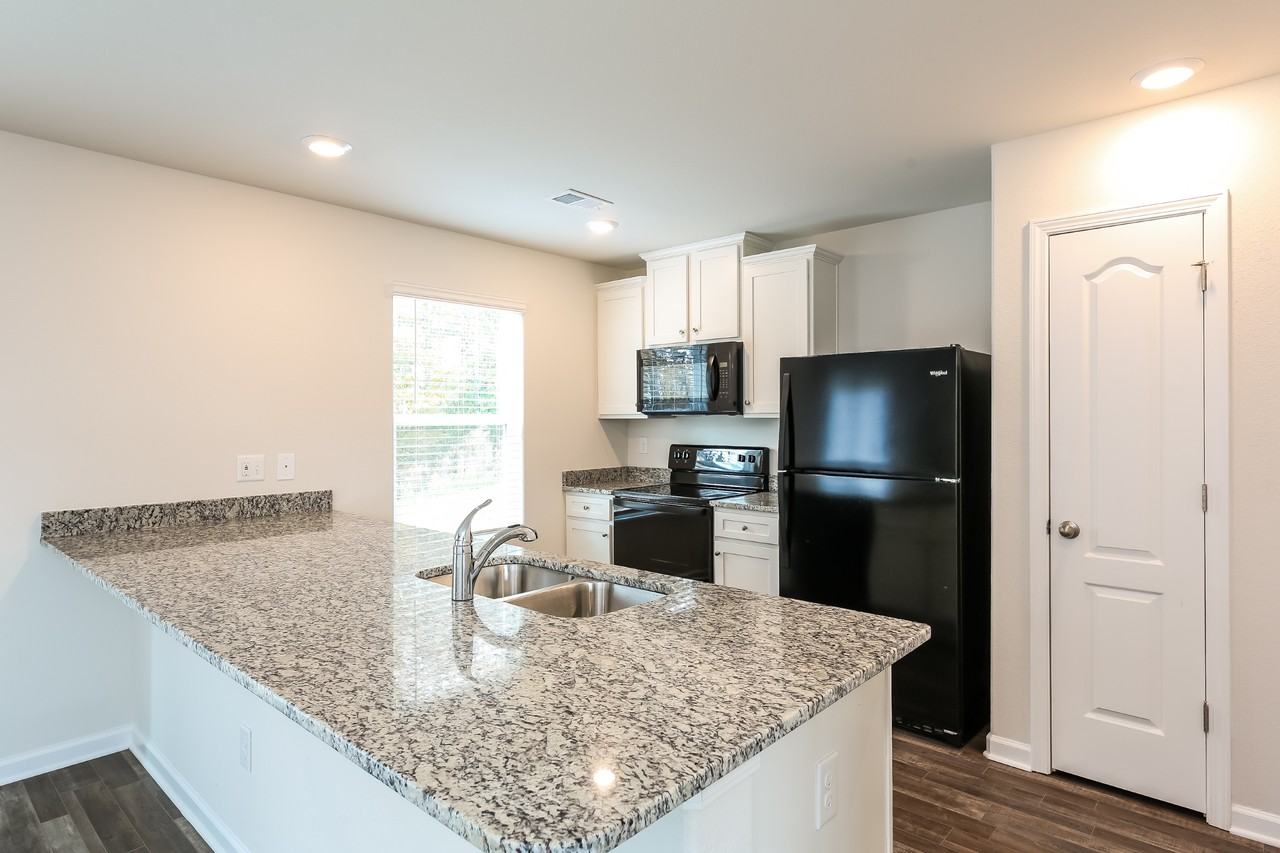 2094 2094 Southlea Dr - Photo 7 of 26