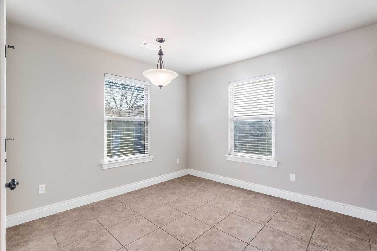 7587 Brooklyn Ave - Photo 6 of 15