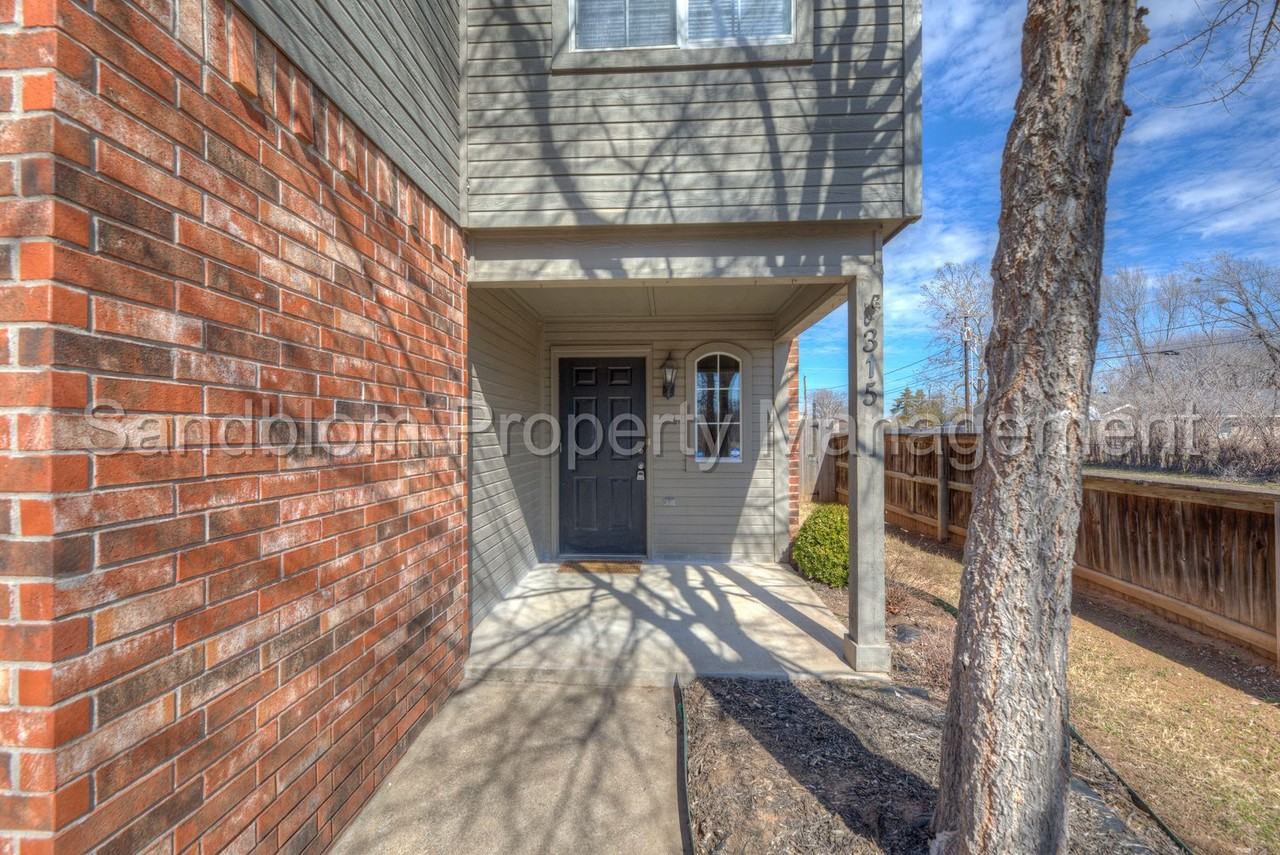 315 W J St - Photo 2 of 22