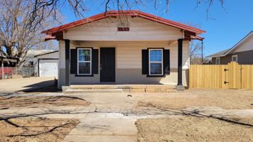 featured image of 340 S 6th St