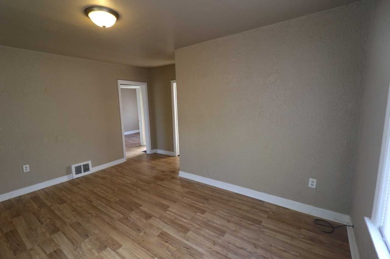 2136 Rhode Island St - Photo 2 of 8