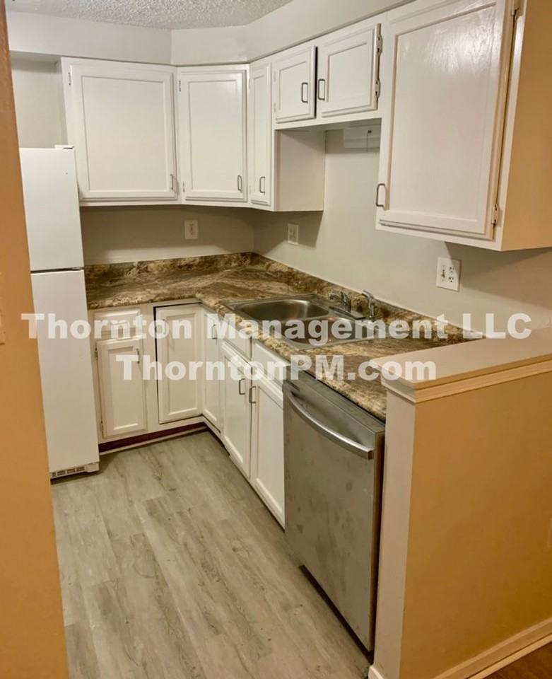 9431 Inaugural Dr - Photo 3 of 13