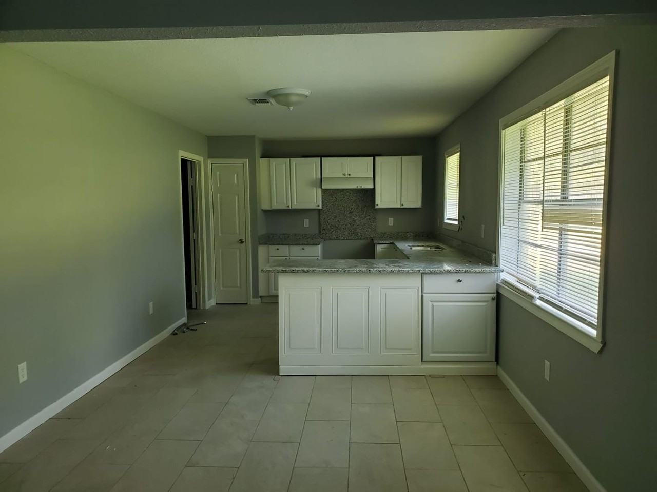 8112 Rita Ln - Photo 6 of 11