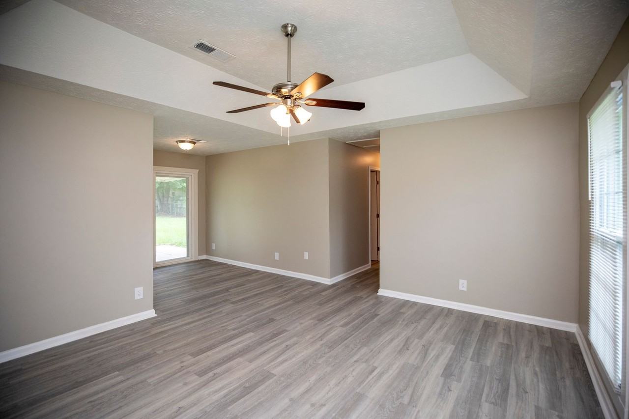 1312 Dunbarton Rd - Photo 2 of 31