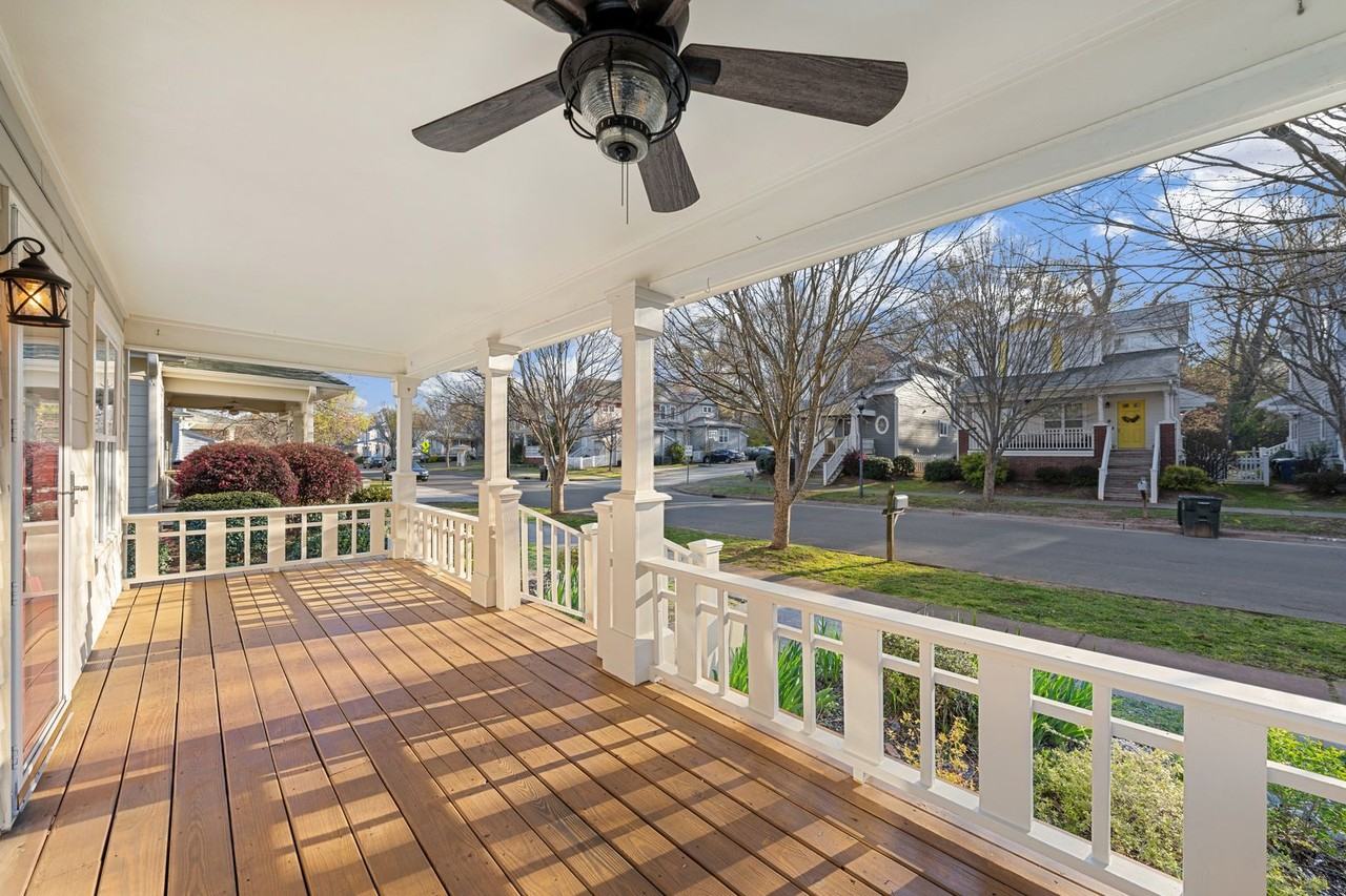 511 Eastway Ave - Photo 2 of 16