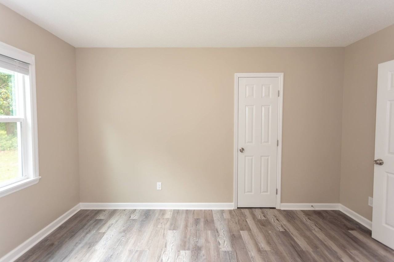 117 Carolina Ave - Photo 7 of 32