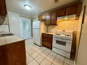 835 Iris St - Photo 1 of 1