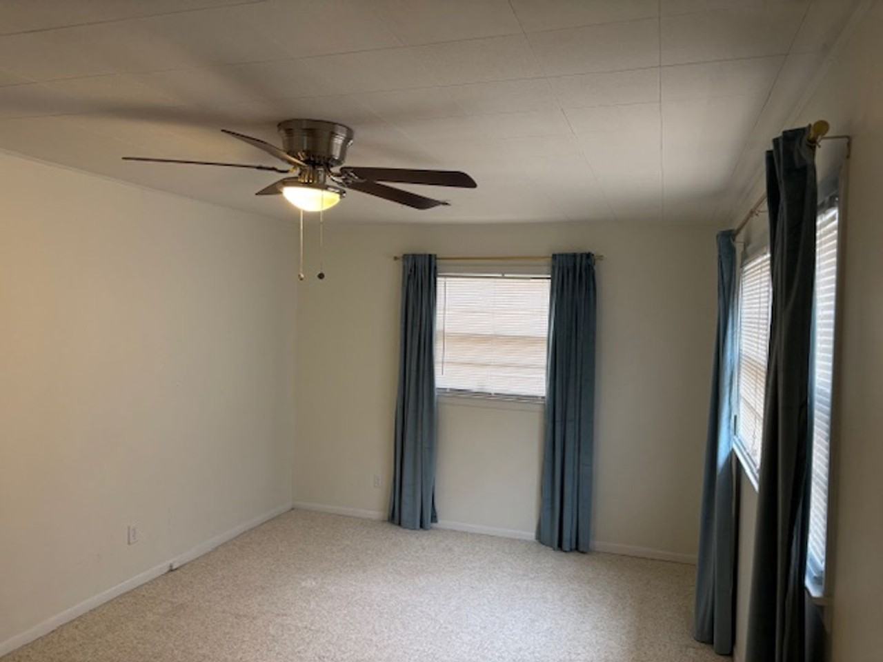 3826 Westgate Dr - Photo 2 of 38