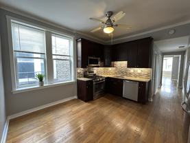 2112 W Division St #3F - Photo 1 of 1