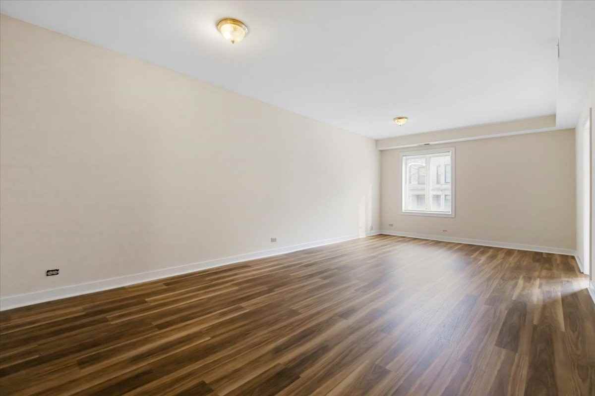 3504 N Sheffield Ave #2 - Photo 2 of 11