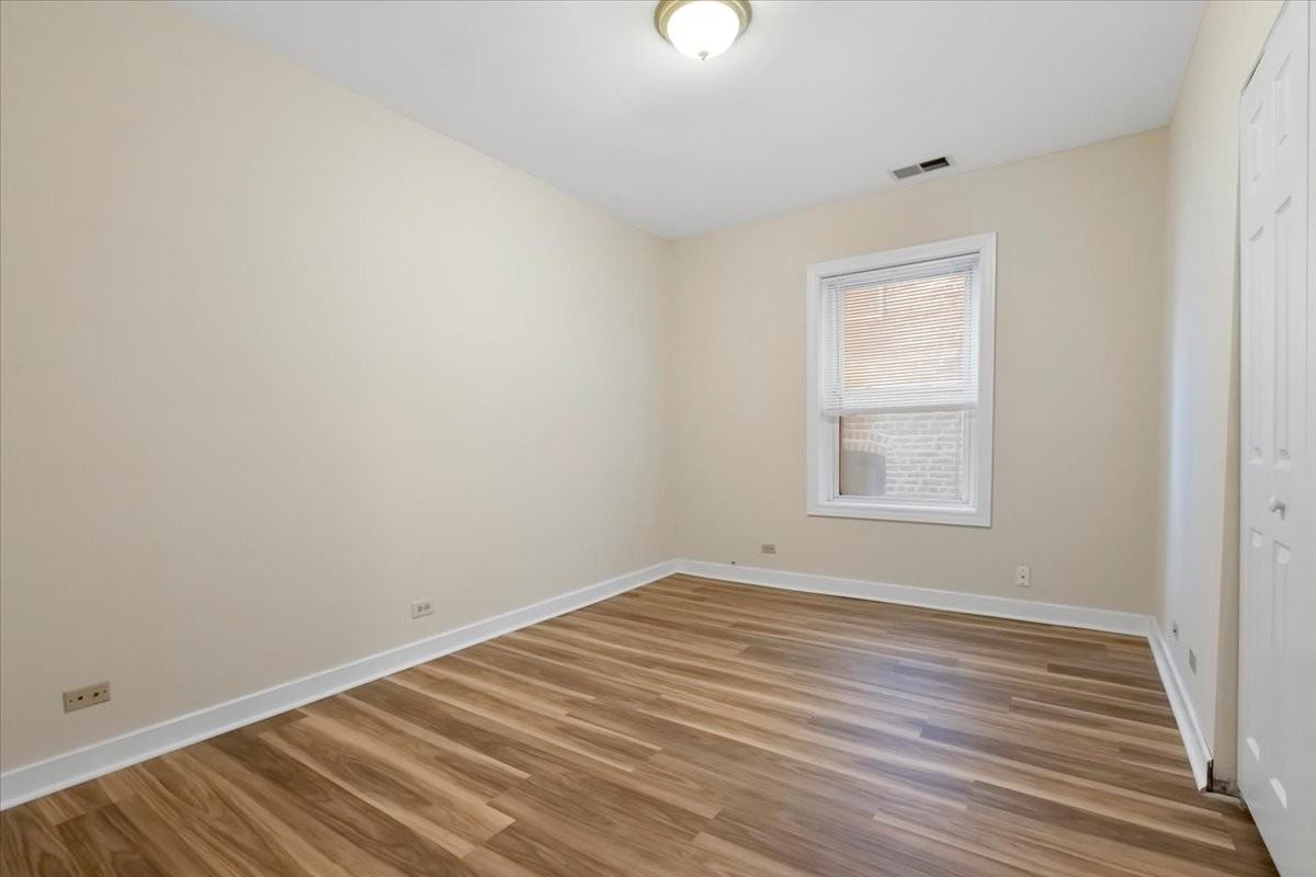 3504 N Sheffield Ave #2 - Photo 3 of 11