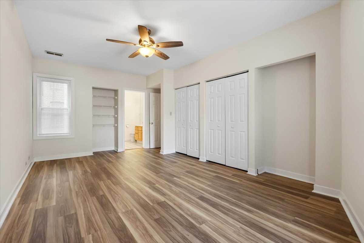 3504 N Sheffield Ave #2 - Photo 7 of 11