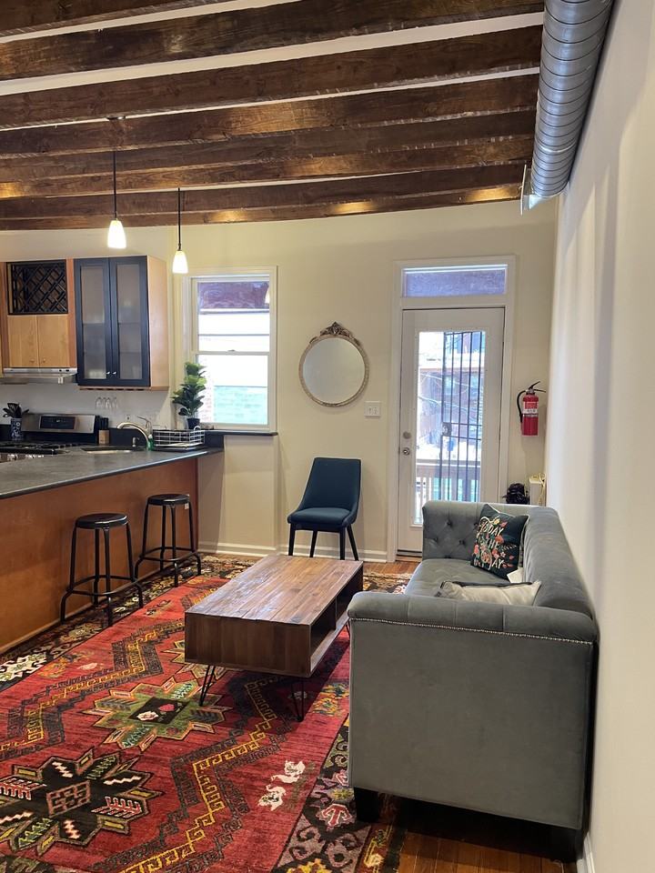 1911 9th St Nw #2 - Photo 2 of 12