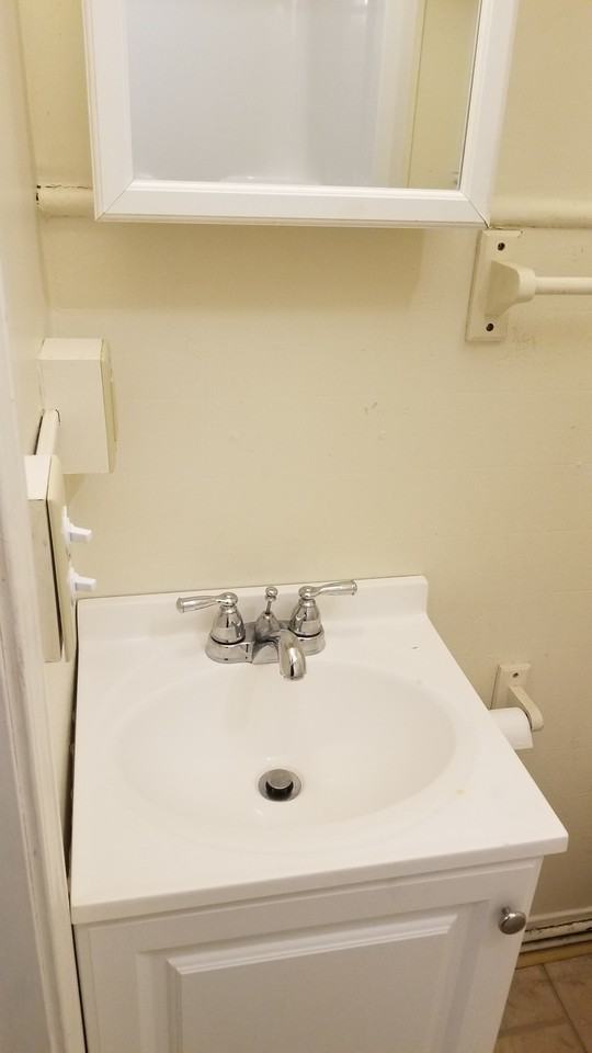 229 S Main St #1 - Photo 5 of 11