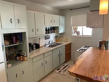 261 E State St #6 - Photo 5 of 6