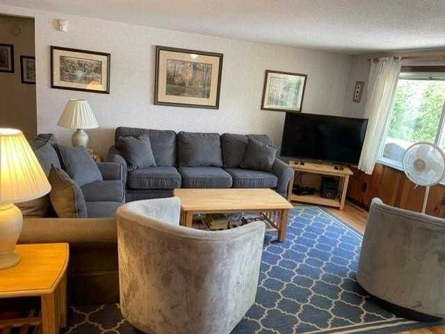 43 Piney Point Rd - Photo 5 of 15