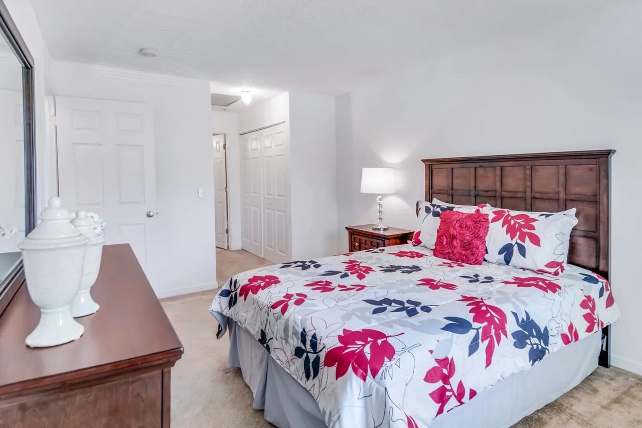 Glenns at Millers Lane - Photo 6 of 20