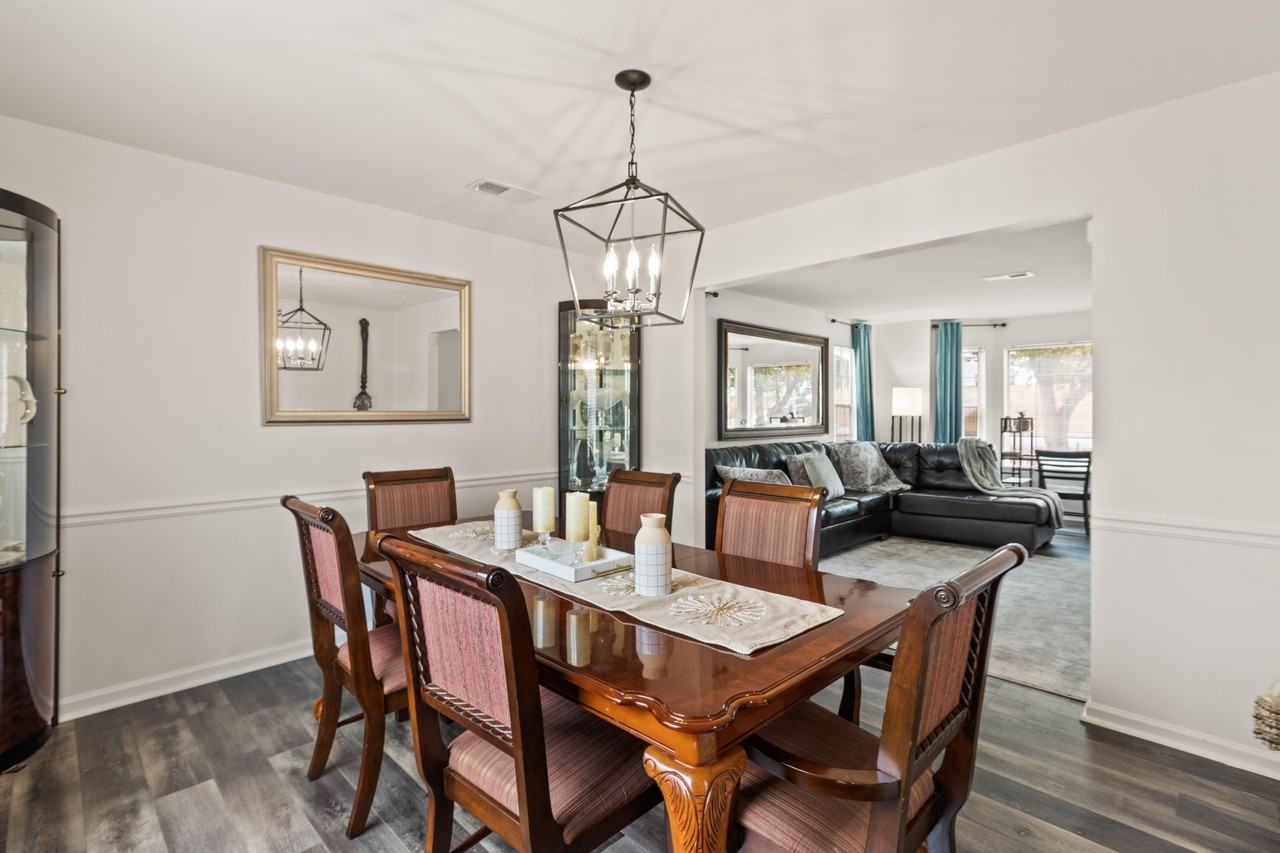 Berryhill Dr - Photo 3 of 7