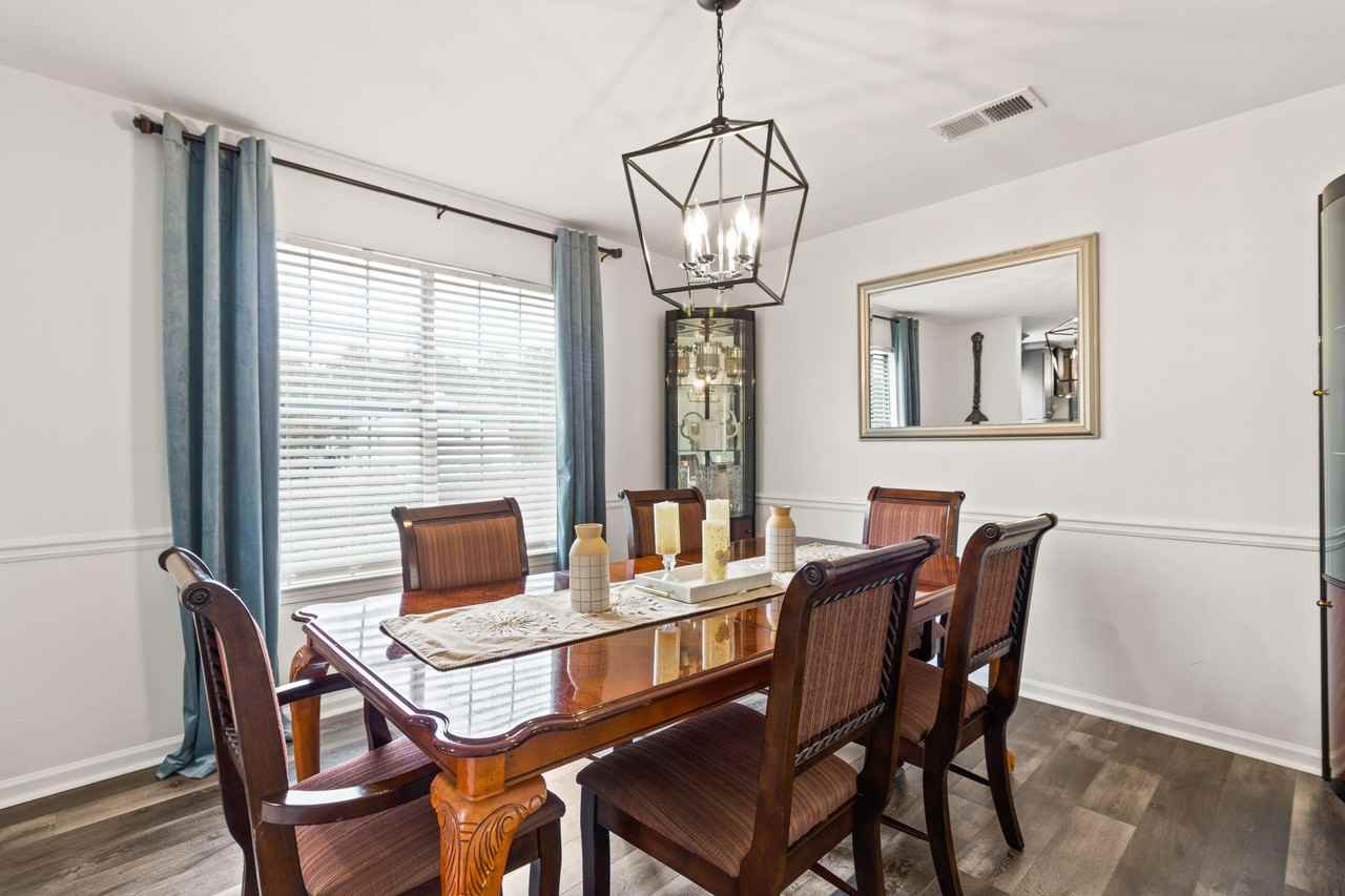 Berryhill Dr - Photo 4 of 7