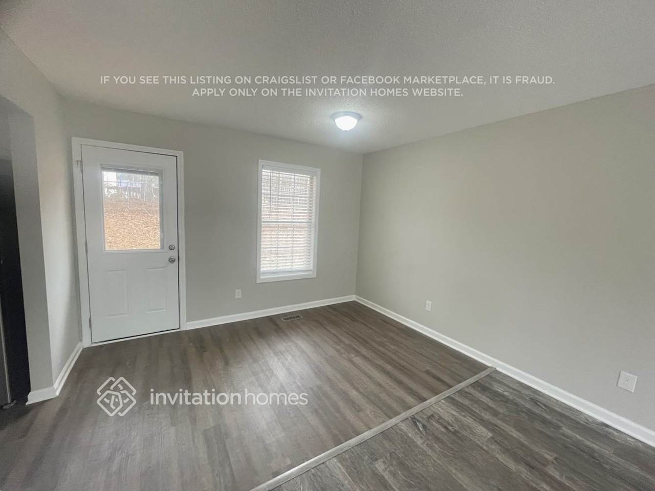 304 Ivy Brook Dr - Photo 3 of 11