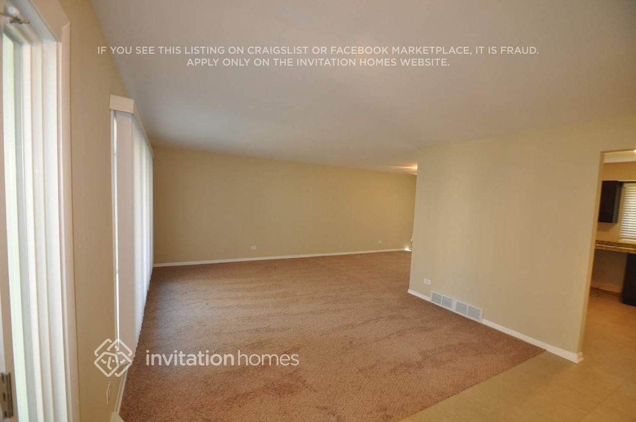 9521 S Kolmar Ave - Photo 3 of 25