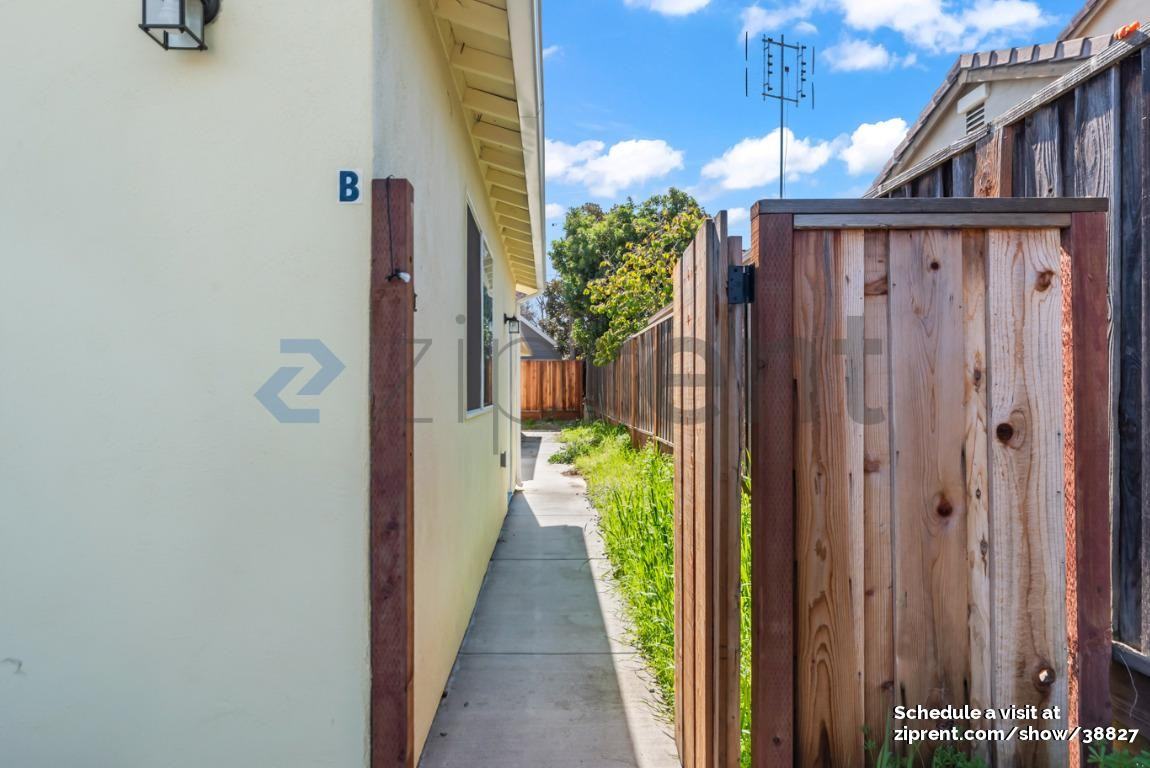 824 W Campbell Ave #B - Photo 2 of 26