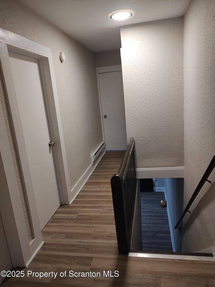 1010 Snyder Ave - Photo 3 of 13