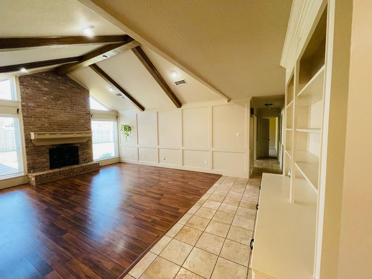 16303 N Greenfield Dr - Photo 4 of 19